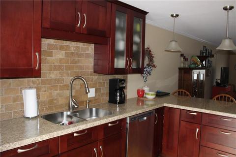 82 Springwood Dr, Webster, NY 14580 photo 7