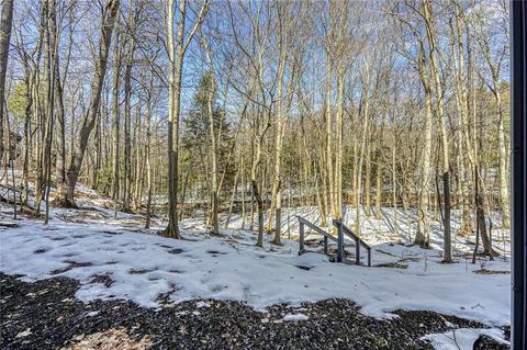 338 Shadowbrook Dr, Webster, NY 14580 photo 6