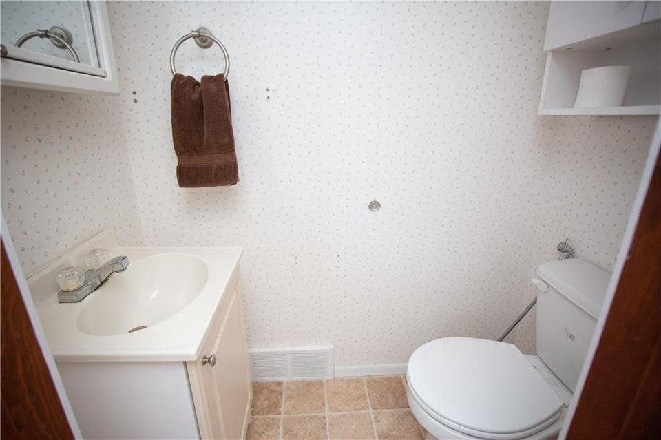  1132 Whitney Rd E, Perinton, NY 14450 photo 15