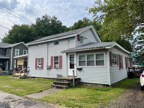 315 E Williams St, Waterloo, NY 13165 photo 2
