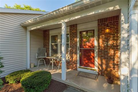 26 Walnut Cir, Webster, NY 14580 photo 2