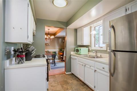 26 Walnut Cir, Webster, NY 14580 photo 12