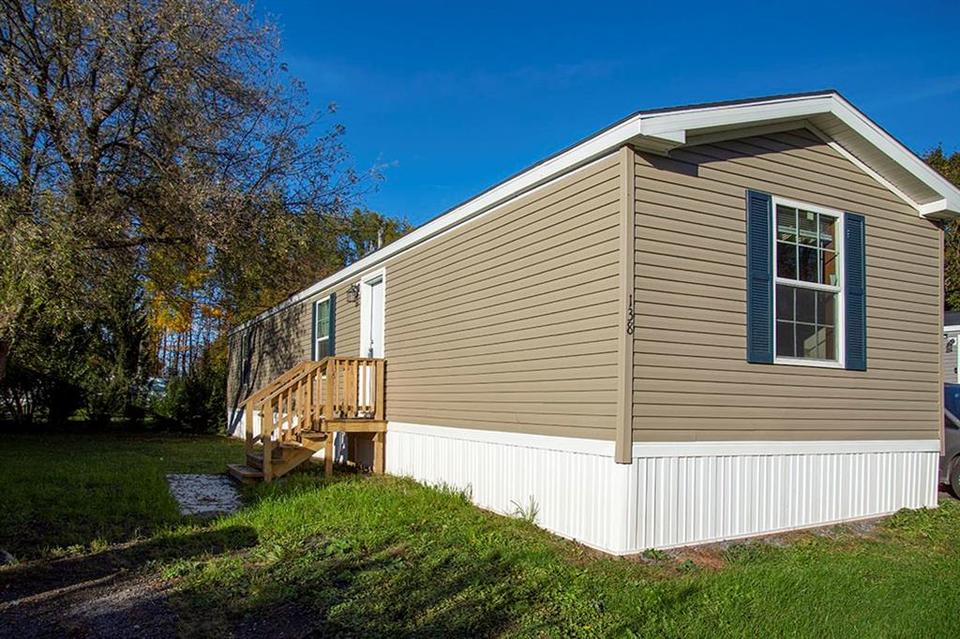 138 Center St, Farmington, NY 14425 11 Photos MLS R1376213 Movoto