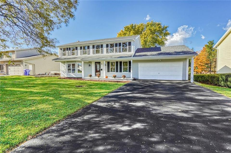 85 Roxwood Dr, Greece, NY 14612 39 Photos MLS R1377709 Movoto