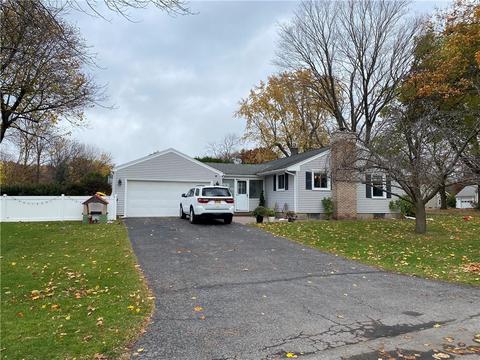 557 Adams Rd, Webster, NY 14580 photo 1