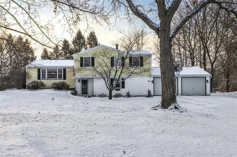 3 Sheldon Dr, Ogden, NY 14559 photo 1