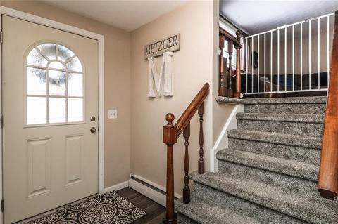 3 Sheldon Dr, Ogden, NY 14559 photo 2