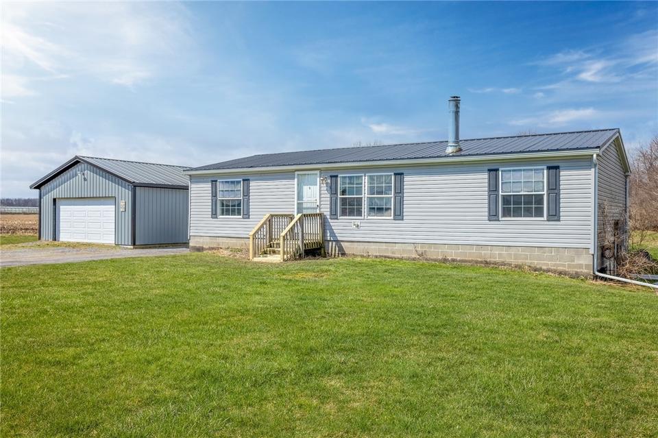 2290 Oak Orchard Rd, Gaines, NY 14411 39 Photos MLS R1398749 Movoto