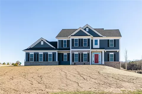 33 Coventry Rdg, Pittsford, NY 14534