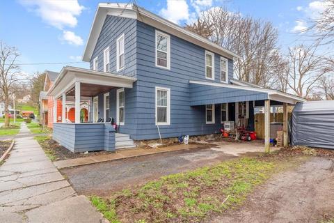 7 Jackson St, Lyons, NY 14489 photo 3