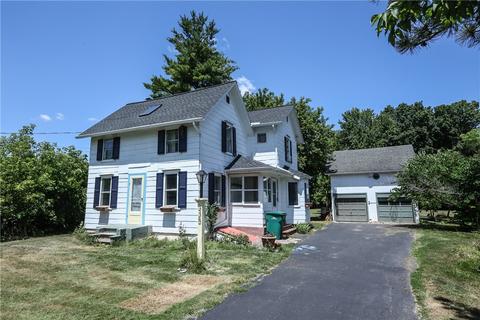 335 Monroe St, Honeoye Falls, NY 14472 photo 1