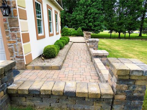 183 Webster Rd, Webster, NY 14580 photo 4