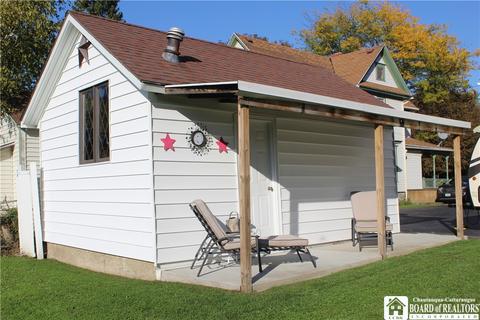823 Washington Ave, Dunkirk, NY 14048 photo 8