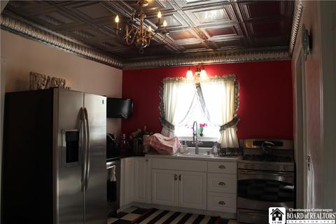 823 Washington Ave, Dunkirk, NY 14048 photo 23
