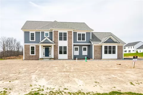 81 Coventry Rdg, Pittsford, NY 14534