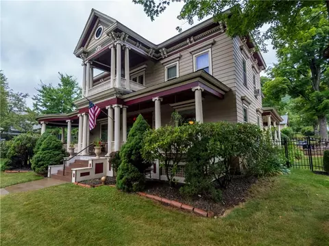 708 W Main St, Smethport, PA 16749