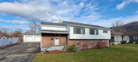 9 North St, Canisteo, NY 14823