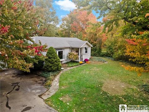 3442 Route 5 E Dr, Sheridan, NY 14048
