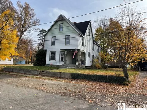 15 W Chadakoin St, Ellicott, NY 14720