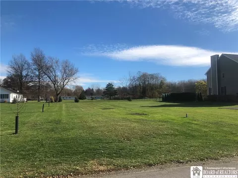 0 Marthas Vineyard Dr, Pomfret, NY 14063