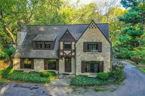 66 Washington Rd, Pittsford, NY 14534