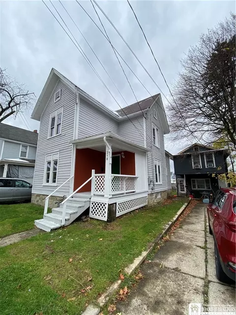 218 Newland Ave, Jamestown, NY 14701