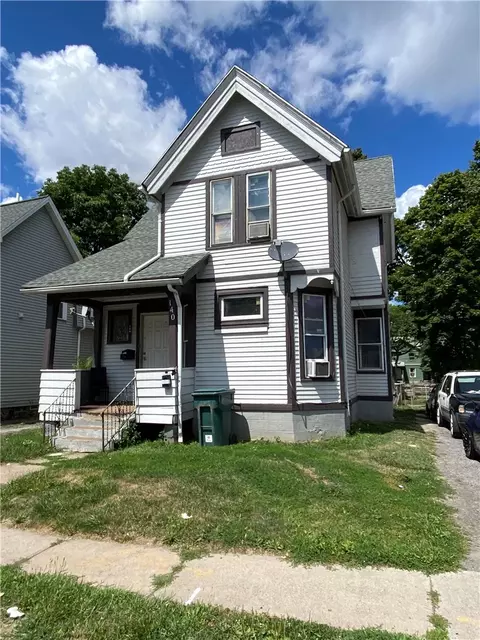 140 Emerson St, Rochester, NY 14613