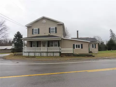 6492 E Bethany-leroy Rd, Stafford, NY 14143