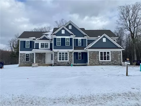54 Coventry Rdg, Pittsford, NY 14534