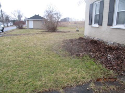 18 Ashley St, Lyons, NY 14489 photo 3