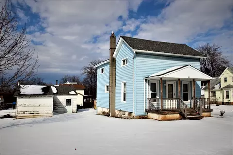 225 Chamberlain St, Albion, NY 14411