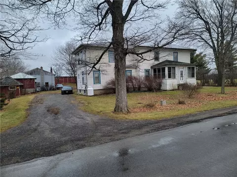 35 N Flat St, Benton, NY 14527