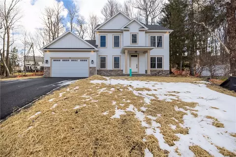 28 Watchet Ln, Perinton, NY 14450