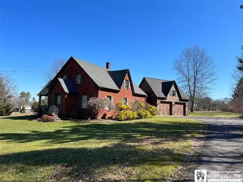 1942 Shadyside Rd, Busti, NY 14750