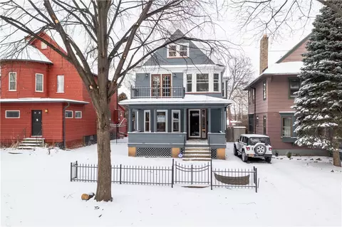 38 Birch Cres, Rochester, NY 14607