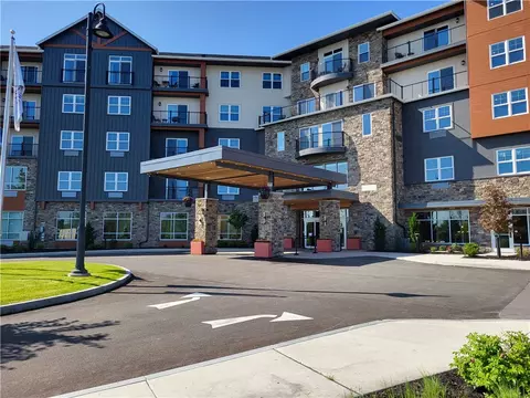 205 Lakeshore Dr #505, Canandaigua, NY 14424