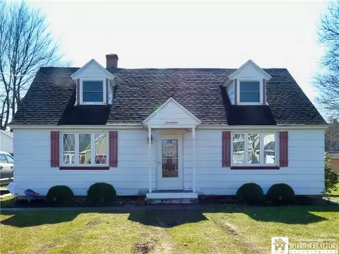 17 Howard St, Carroll, NY 14738