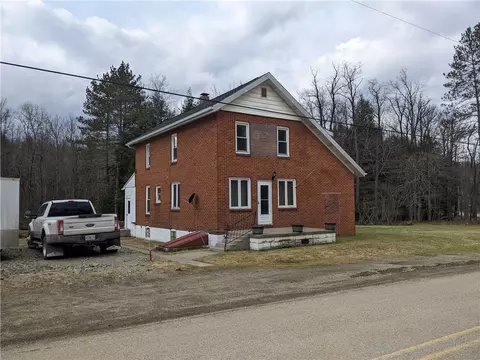 8 Roberts Rd, Lewis Run, PA 16738