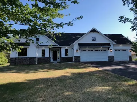 349 Mill Rd, Greece, NY 14626