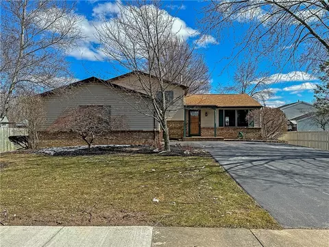16 Charisma Dr, Gates, NY 14606