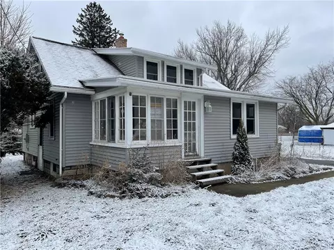 6 Danford St, Sodus, NY 14551