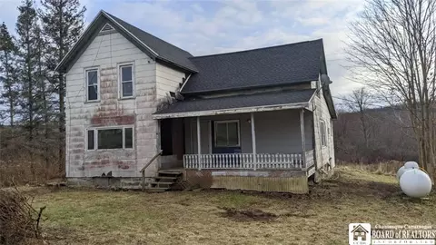 8542 Route 98, Farmersville, NY 14737