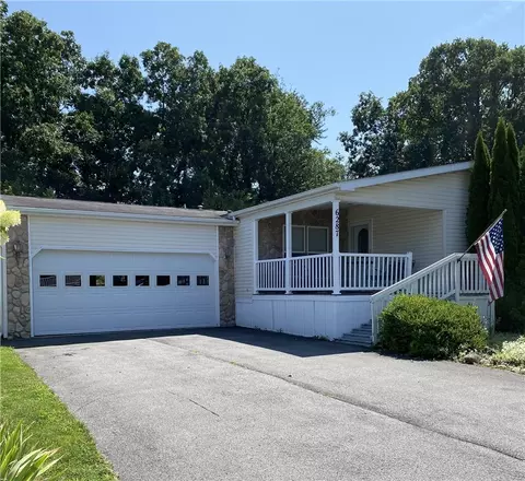 6287 Murphy Dr #628, Victor, NY 14564