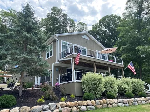 5629 W Bluff Dr, Jerusalem, NY 14478