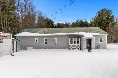 567 Island Rd, Palermo, NY 13069