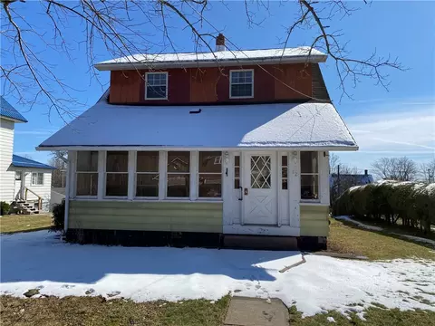 82 Massachusetts Ave, Highland Twp, PA 16734