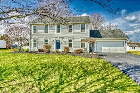 459 Dunwoody Xing, Webster, NY 14580