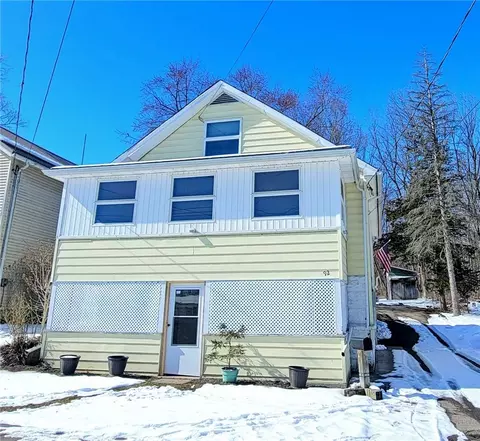 92 Stanley St, Mount Morris, NY 14510