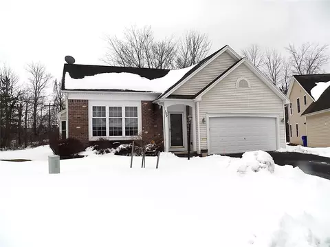 109 Logans Run, Greece, NY 14626