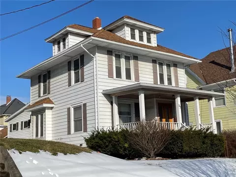 37 N Genesee St, Geneva, NY 14456